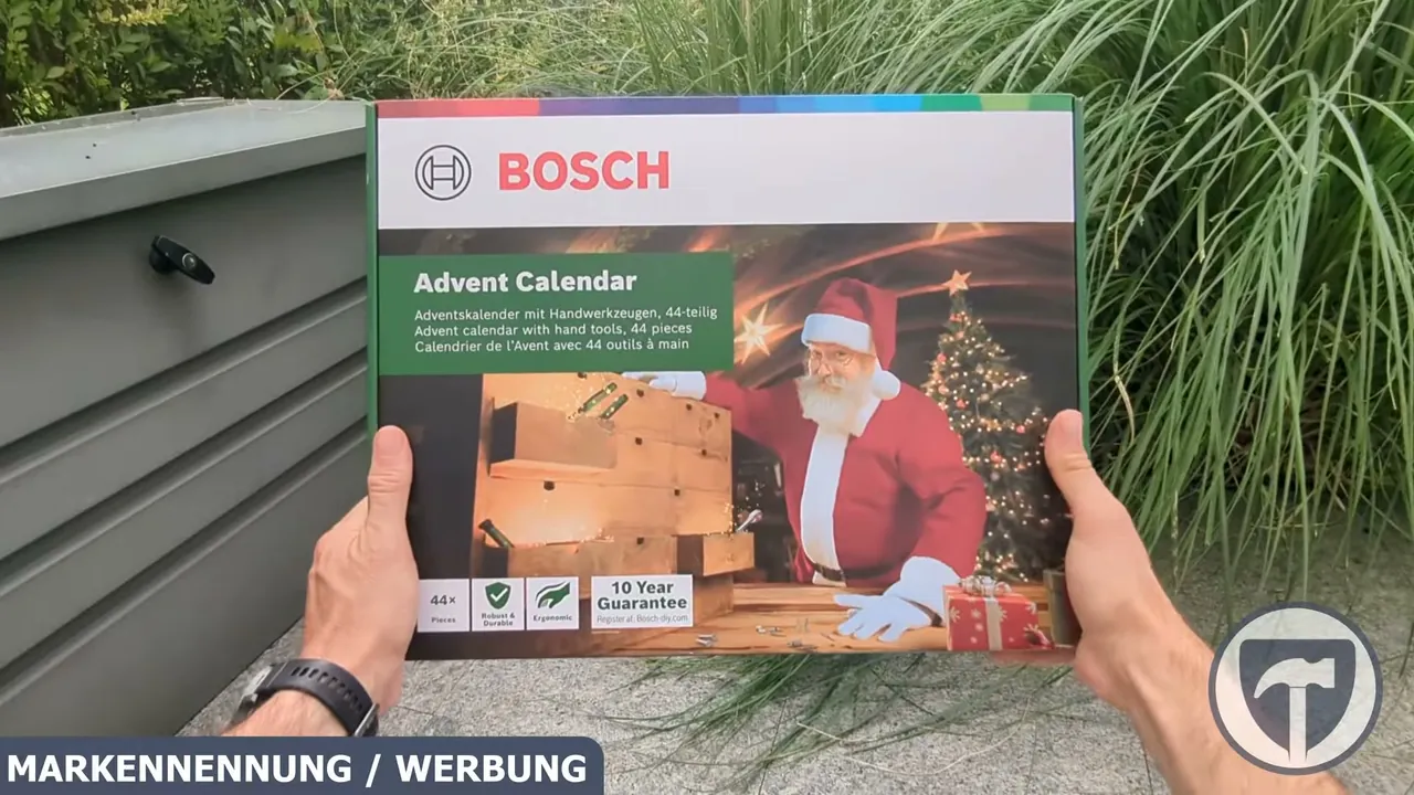 Der Bosch Adventskalender 2026 verbirgt hinter 24 Türchen ein vielseitiges Handwerkzeug-Set für Heimwerker.