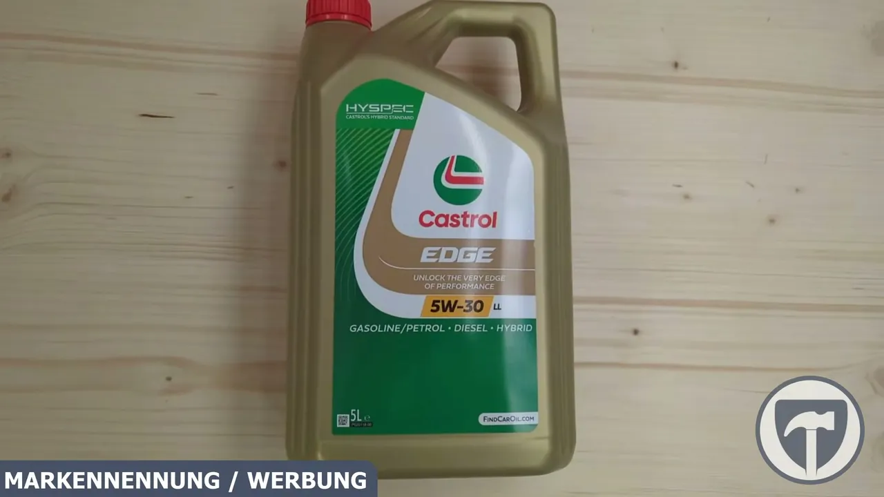 Der 5-Liter-Kanister des Castrol Edge 5W-30 LL eignet sich für Benzin-, Diesel- sowie moderne Hybridmotoren.